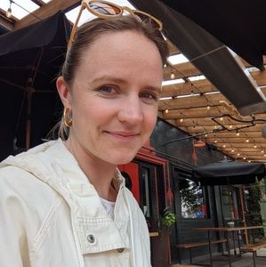 Meet your Posher, Helene